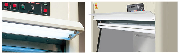 ワークエリア内に影響を与えにくいフラット構造・室外設置の蛍光灯