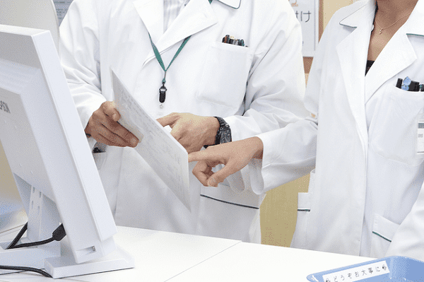 【クリニック向け】ダブルチェックのミスを減らすには?具体的な方法や対策を解説